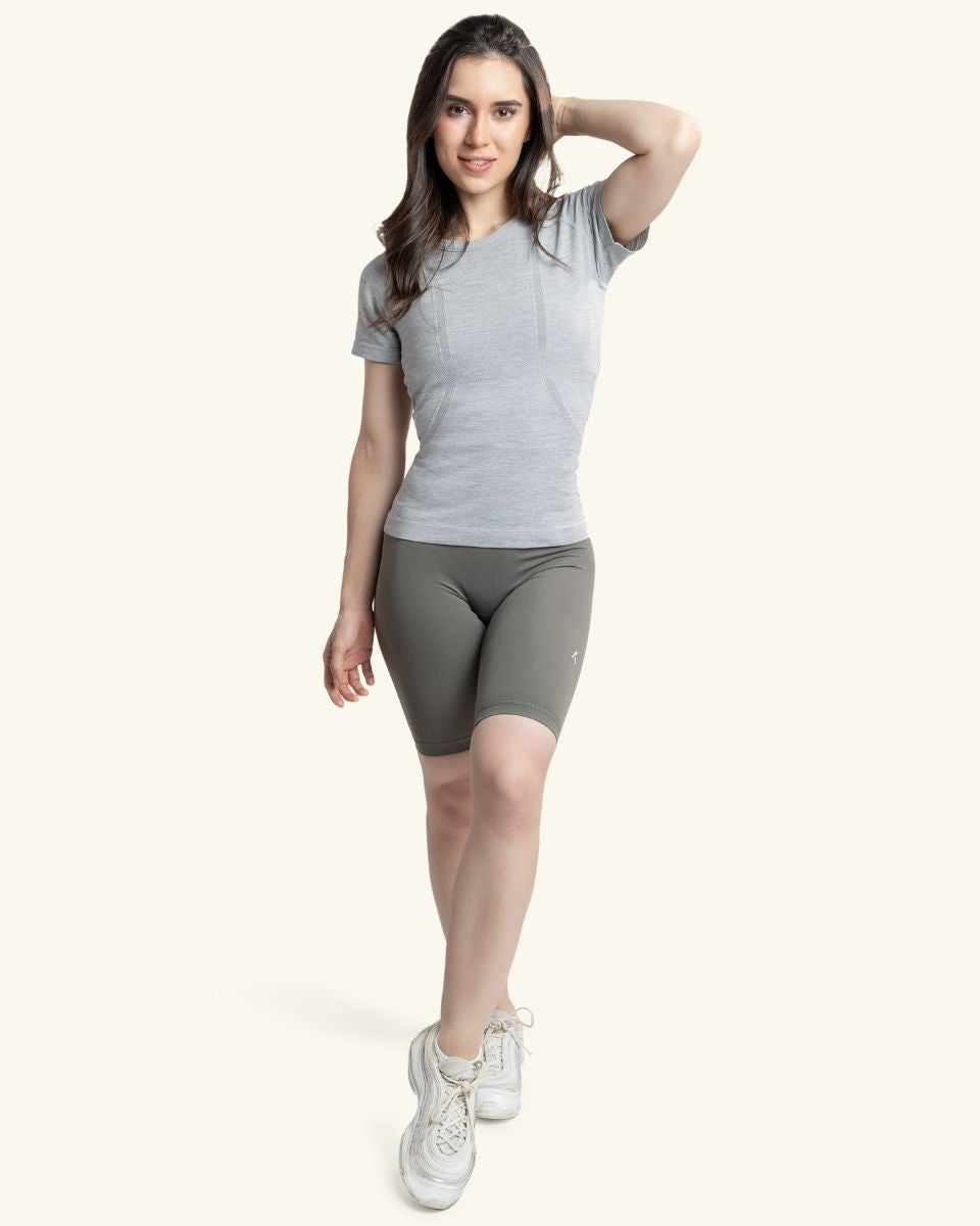 Silhouette [Essential Series]